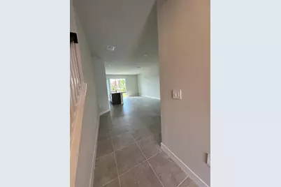 12442 Amber Creek Cir, Lakewood Ranch, FL 34211 - Photo 3