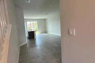 12442 Amber Creek Circle, Lakewood Ranch, FL 34211 - Photo 3