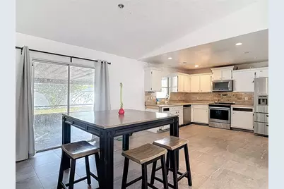 9737 Heatherwood Court, Orlando, FL 32825 - Photo 5