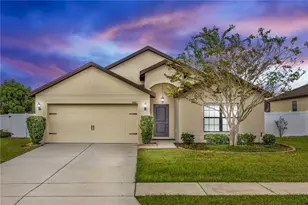 4510 Barbuda Dr, Tavares, FL 32778 - Photo 1