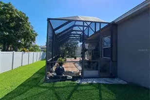 2863 Middleton Cir, Kissimmee, FL 34743 - Photo 9