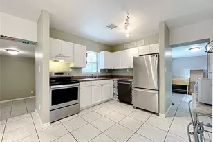 109 N Oakland St, Leesburg, FL 34748 - Photo 9