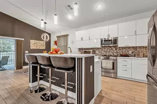 379 Villa Sorrento Cir, Haines City, FL 33844 - Photo 15