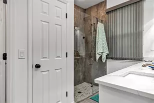 379 Villa Sorrento Cir, Haines City, FL 33844 - Photo 37