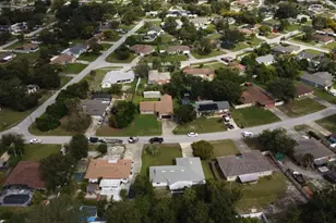 1045 Windbrook Dr, Deltona, FL 32725 - Photo 9