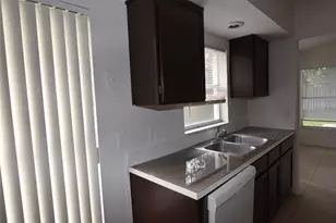 3240 Brewster Dr, Kissimmee, FL 34743 - Photo 3