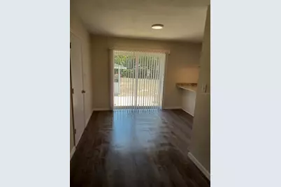 306 W Primrose Lane, Lady Lake, FL 32159 - Photo 9