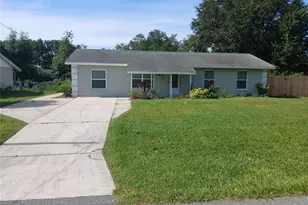 306 W Primrose Ln, Lady Lake, FL 32159 - Photo 17