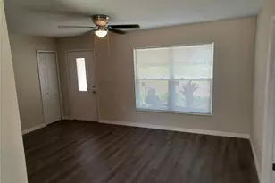 306 W Primrose Ln, Lady Lake, FL 32159 - Photo 11