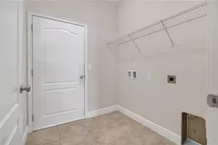 33943 Emerald Pond Loop, Leesburg, FL 34788 - Photo 23