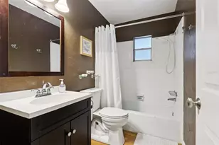 3300 NW 28th Pl, Gainesville, FL 32605 - Photo 17