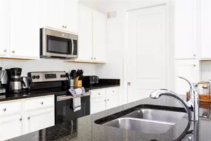 270 Captiva Dr, Davenport, FL 33896 - Photo 9