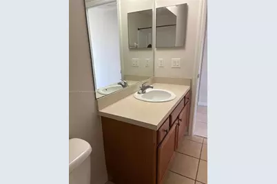 1427 NE 8th Place, Cape Coral, FL 33909 - Photo 9