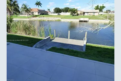1427 NE 8th Place, Cape Coral, FL 33909 - Photo 17