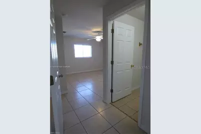 1427 NE 8th Place, Cape Coral, FL 33909 - Photo 7