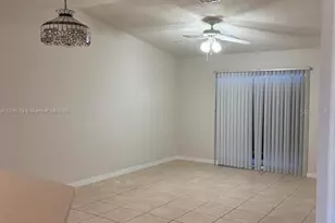 1427 NE 8th Pl, Cape Coral, FL 33909 - Photo 15