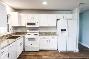 830 N Sunset Dr, Mount Dora, FL 32757 - Photo 7