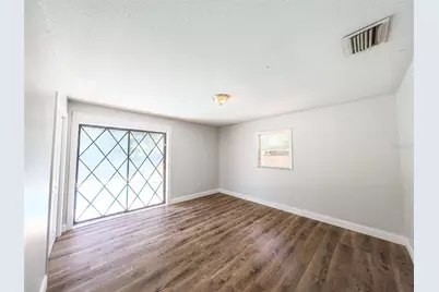 830 N Sunset Drive, Mount Dora, FL 32757 - Photo 9