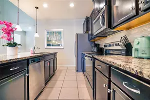 8956 Zurich Ln, Kissimmee, FL 34747 - Photo 7