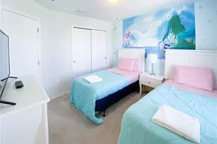 8956 Zurich Ln, Kissimmee, FL 34747 - Photo 3