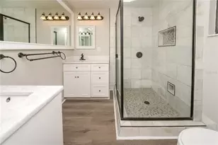 2229 Flaming Arrow Dr, Lakeland, FL 33813 - Photo 9