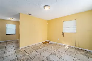 624 NW 3rd Ave, Webster, FL 33597 - Photo 5