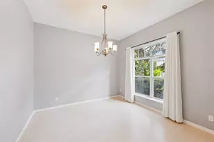 1000 N Lake Claire Cir, Oviedo, FL 32765 - Photo 15