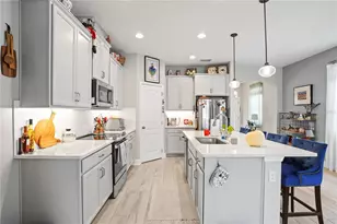 2606 Pinyonpine Ln, Sanford, FL 32773 - Photo 9