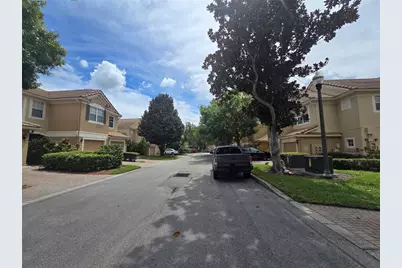 3542 Shallot Drive #101, Orlando, FL 32835 - Photo 5