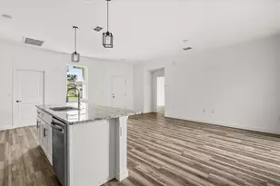 424 Maitland Ct, Poinciana, FL 34759 - Photo 3