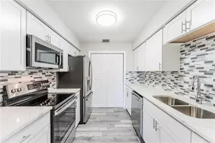 220 E Desoto St, Clermont, FL 34711 - Photo 11