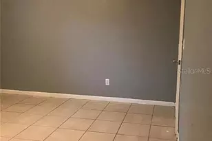 1645 39th St S, Saint Petersburg, FL 33711 - Photo 11