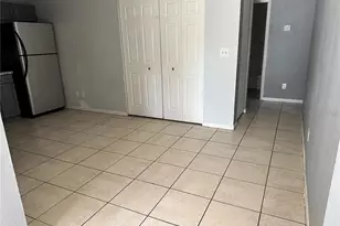 1645 39th St S, Saint Petersburg, FL 33711 - Photo 7