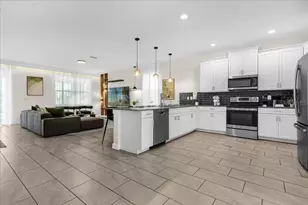 771 Pebble Beach Dr, Davenport, FL 33896 - Photo 7