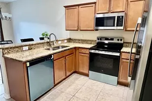 10709 Savannah Landing Cir, Orlando, FL 32832 - Photo 9