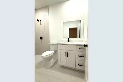 1041/1043 Albany Avenue, Lehigh Acres, FL 33971 - Photo 7