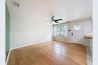 1121 49th Ave N, Saint Petersburg, FL 33703 - Photo 5