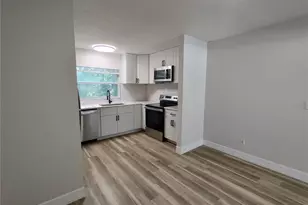 316 W Howry Ave, Deland, FL 32720 - Photo 7