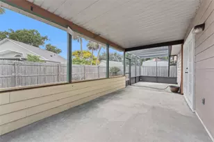 212 S Bristol Cir, Sanford, FL 32773 - Photo 17