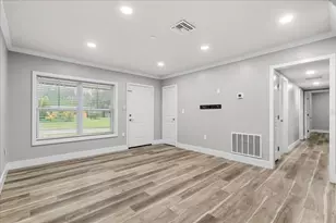 5804 Wolf Rd, Orlando, FL 32808 - Photo 11