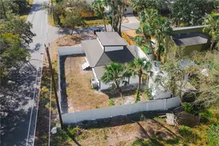 1397 43rd St, Sarasota, FL 34234 - Photo 7