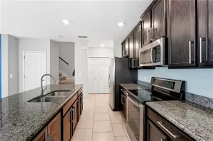 1617 Mohegan Blvd, Kissimmee, FL 34744 - Photo 9