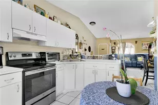 7842 W 34th Ln, Hialeah, FL 33018 - Photo 17