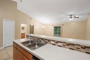 1150 Jade E Ln, Kissimmee, FL 34744 - Photo 7