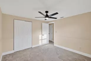 196 74th Ave NE, Saint Petersburg, FL 33702 - Photo 19