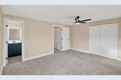 196 74th Avenue NE, Saint Petersburg, FL 33702 - Photo 11