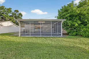 196 74th Ave NE, Saint Petersburg, FL 33702 - Photo 25