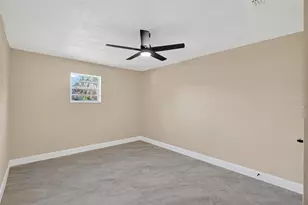 196 74th Ave NE, Saint Petersburg, FL 33702 - Photo 15