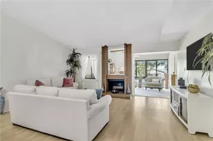 9 Escondido Cir, Altamonte Springs, FL 32701 - Photo 9