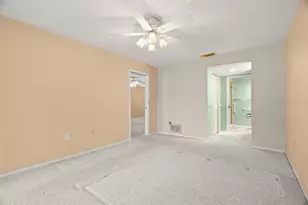 8111 Braddock Cir, Port Richey, FL 34668 - Photo 23